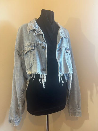 Vintage Style Cropped Denim Jacket