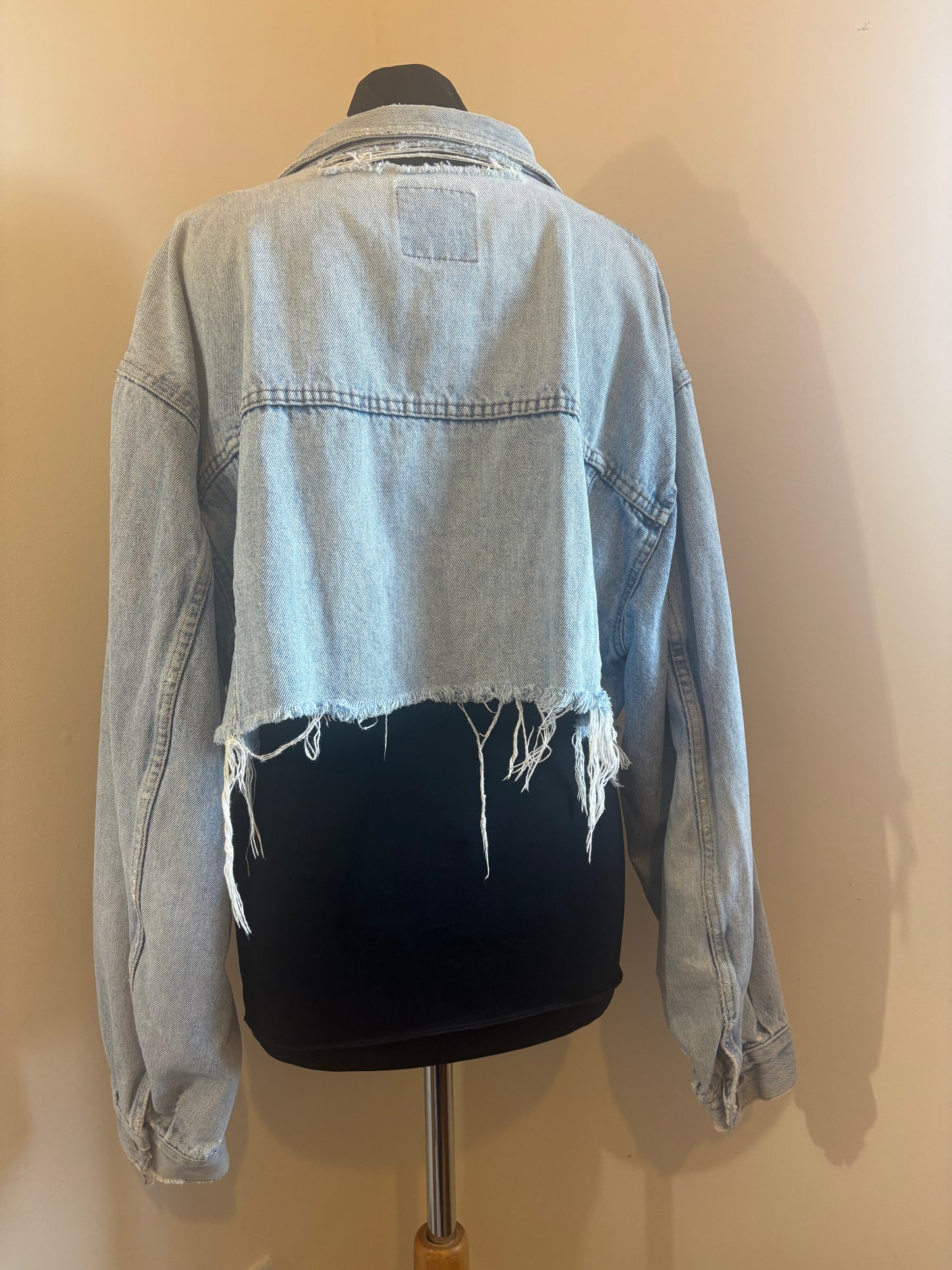 Vintage Style Cropped Denim Jacket