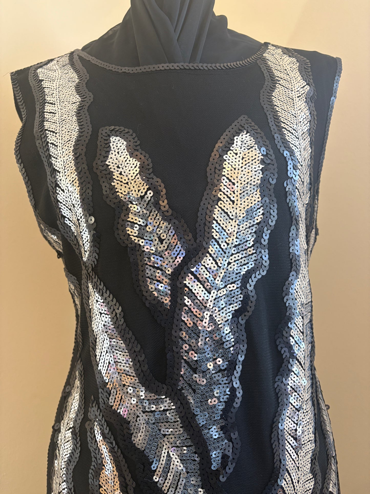 Black Stella Morgan Sequin Feather-Pattern Cocktail Dress