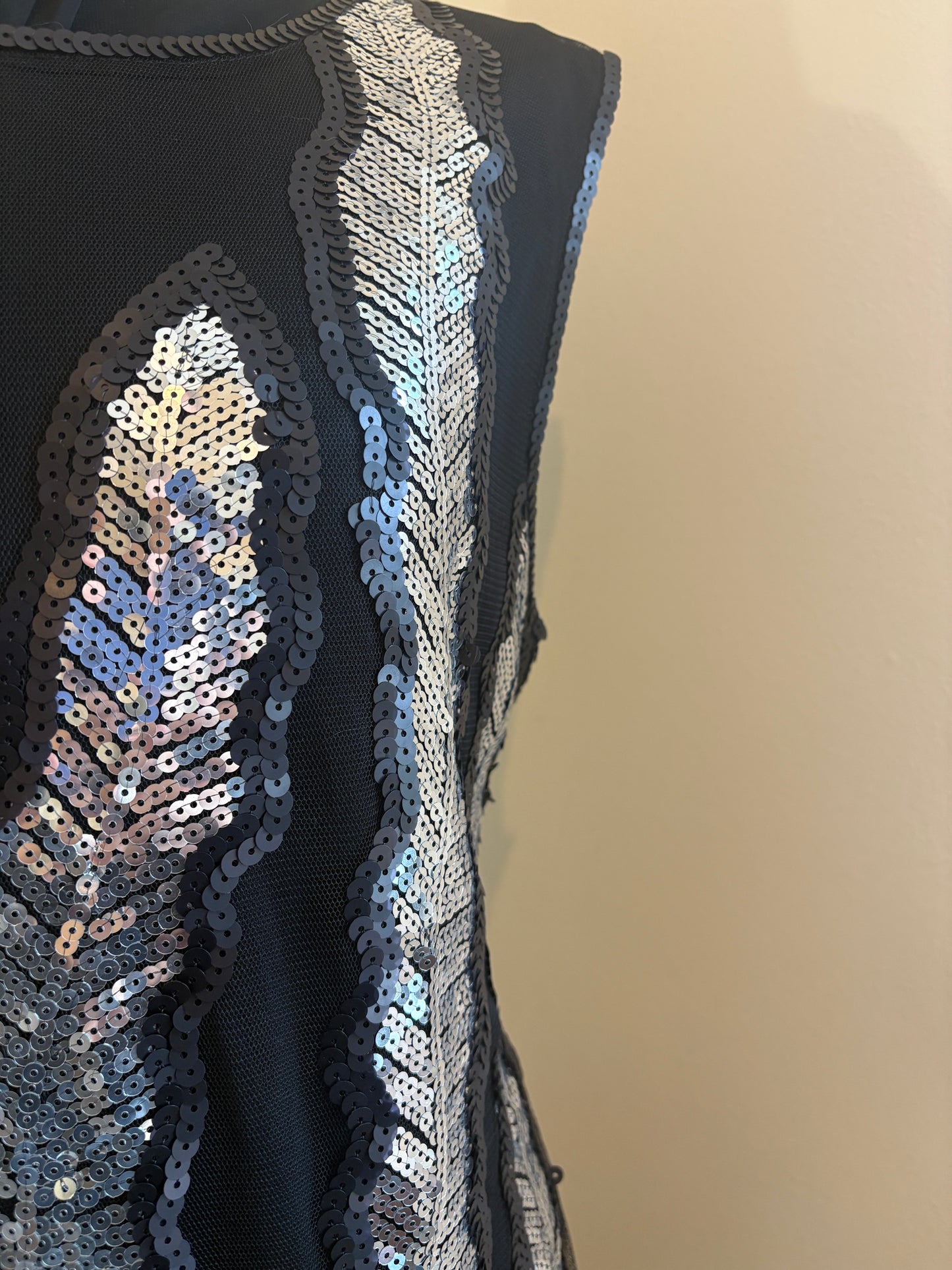Black Stella Morgan Sequin Feather-Pattern Cocktail Dress