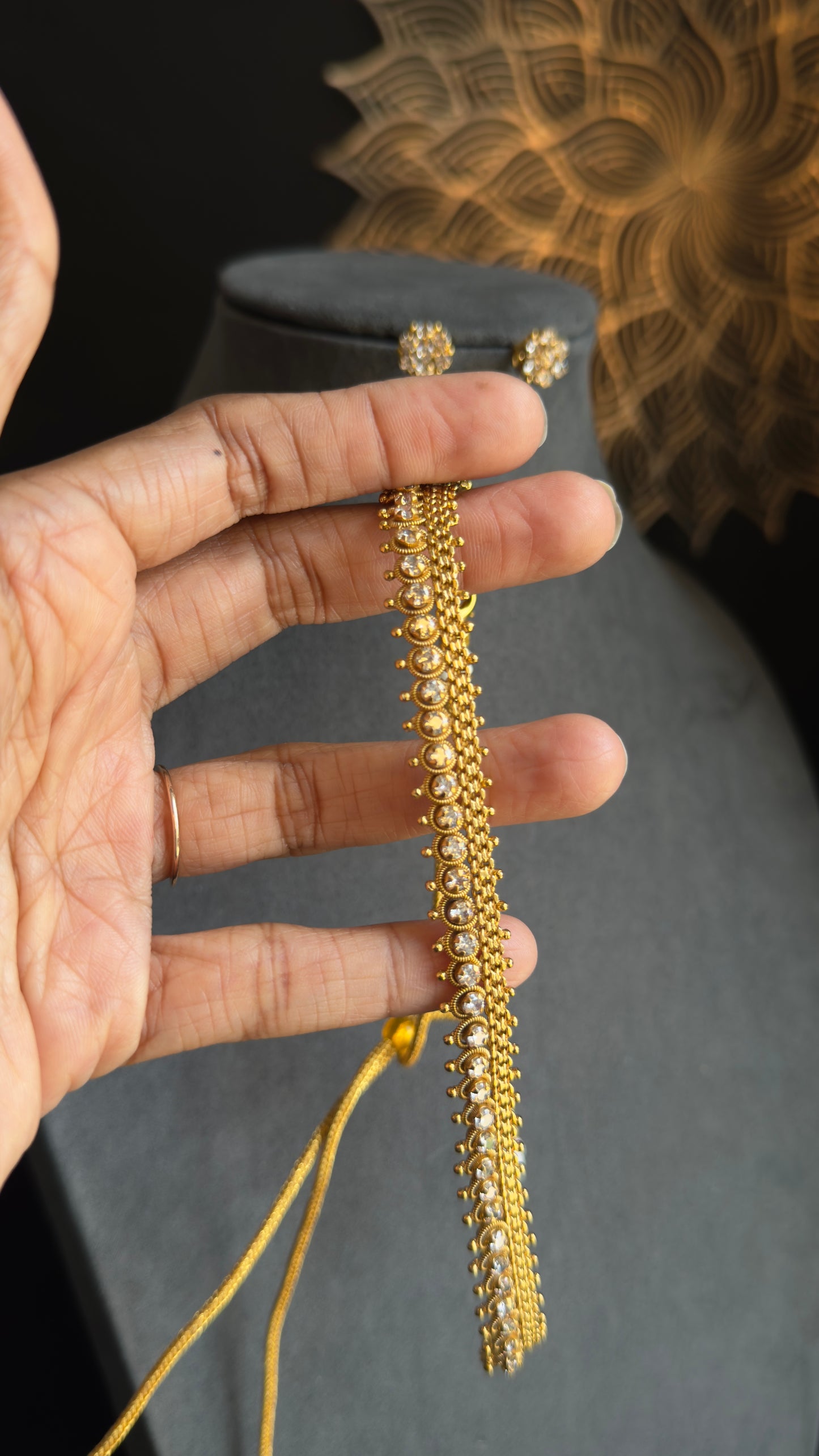 Classic Vintage Style Sherpa-Lined Denim Jacket