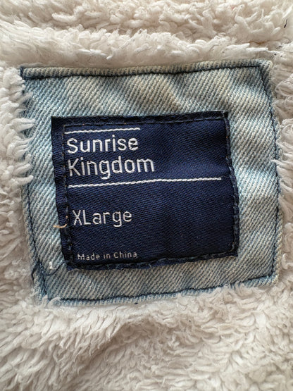 Classic Vintage Style Sherpa-Lined Denim Jacket