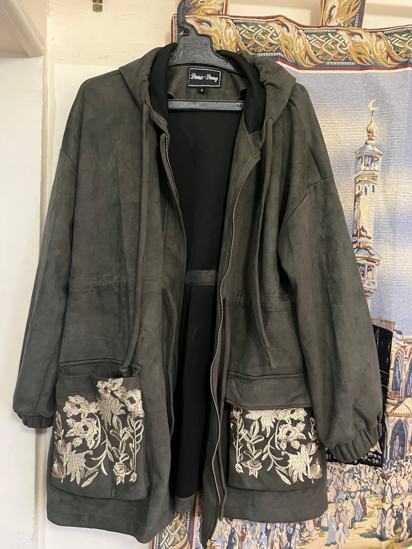 Classic Vintage Style Sherpa-Lined Denim Jacket