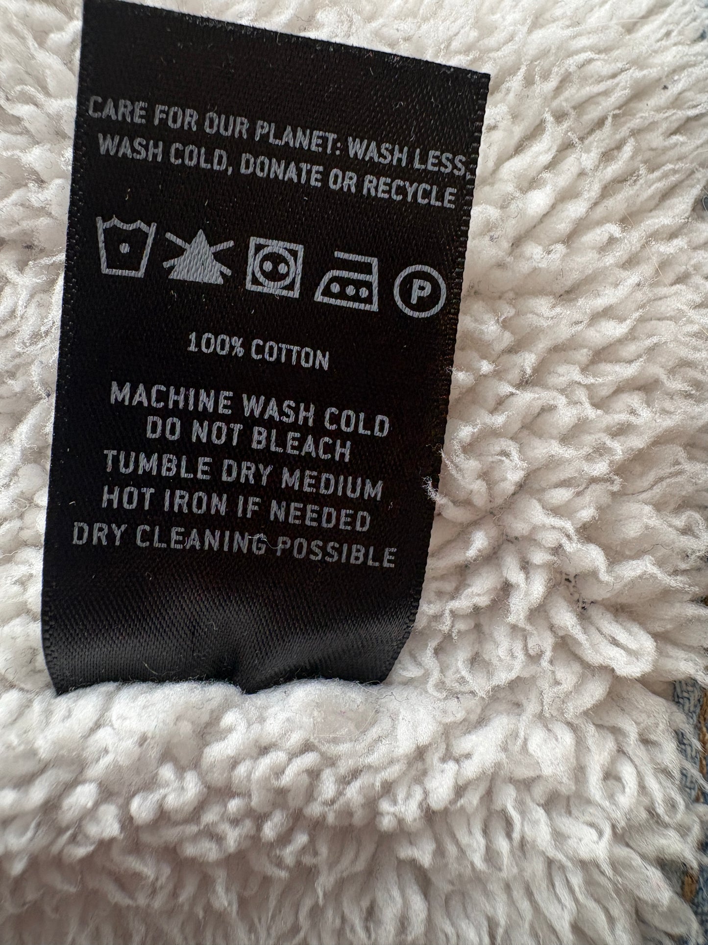 Classic Vintage Style Sherpa-Lined Denim Jacket